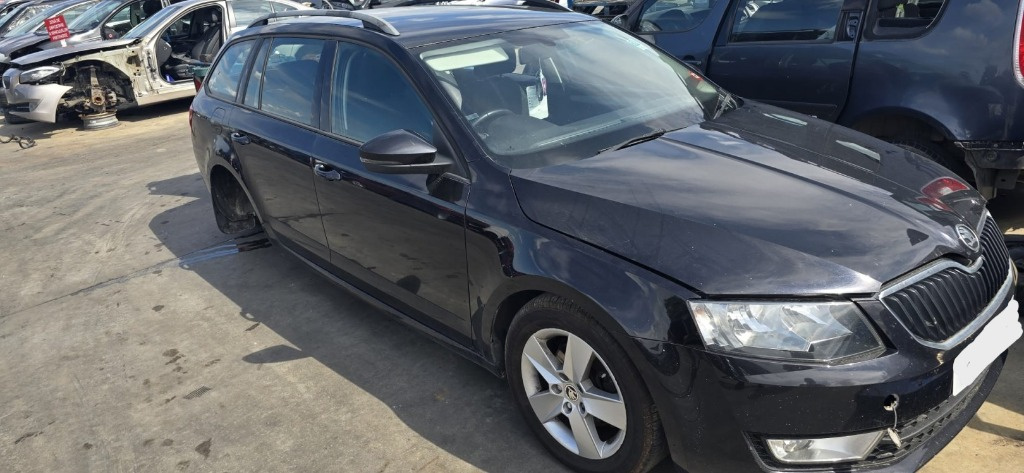 Dezmembrez Skoda Octavia 3 Combi (5E5) 1.6 TDI 4X4 2013, CLHA