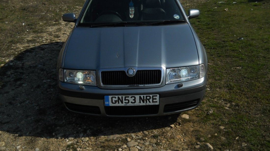 dezmembrez skoda octavia combi 1.9 tdi axr 101 cai