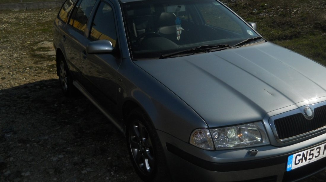 dezmembrez skoda octavia combi 1.9 tdi axr 101 cai