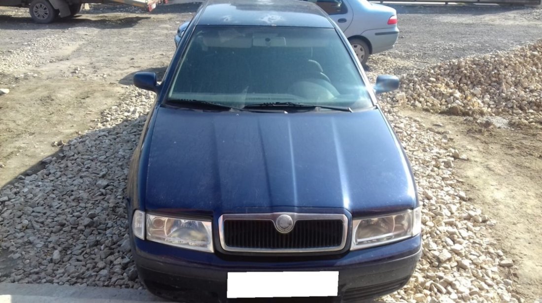 Dezmembrez SKODA OCTAVIA I an fabr. 2001, 2.0i