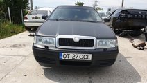 Dezmembrez Skoda Octavia Tour 1.6i 8V 102 cai moto...