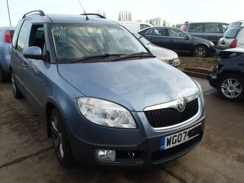 Dezmembrez skoda roomster 1.4tdi 1.9 tdi