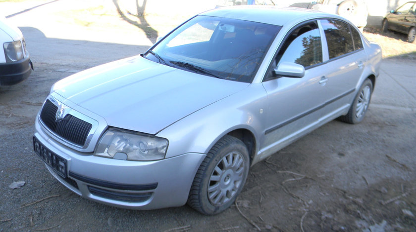 Dezmembrez Skoda SUPERB 1 (3U) 2001 - 2008 1.9 TDI AWX ( CP: 130, KW: 96, CCM: 1896 ) Motorina