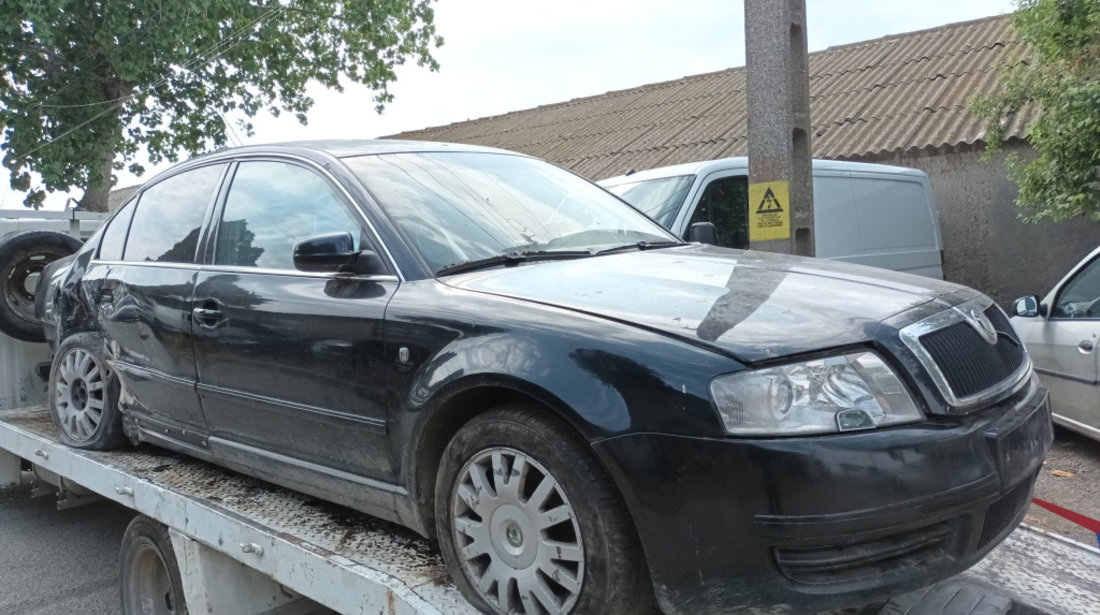 Dezmembrez Skoda SUPERB 1 (3U) 2001 - 2008 1.9 TDI AWX ( CP: 130, KW: 96, CCM: 1896 ) Motorina