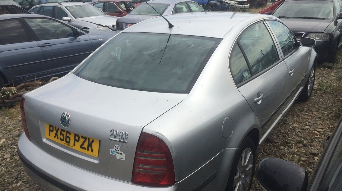 Dezmembrez Skoda Superb 1,9 tdi BSV 2006