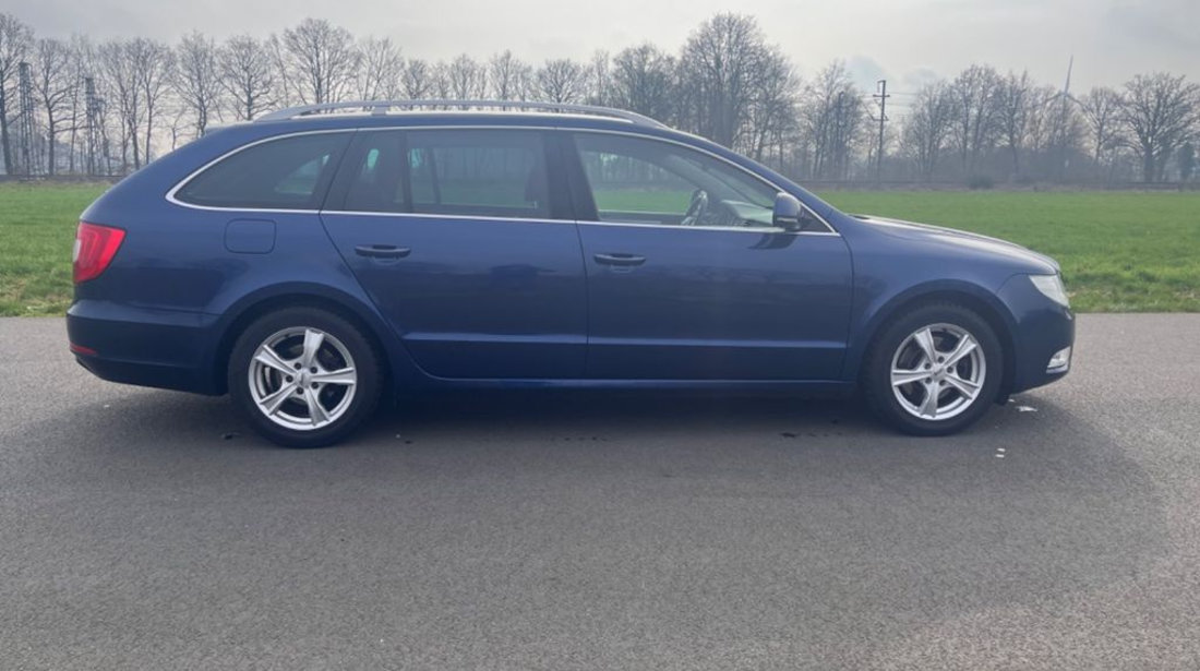 Dezmembrez Skoda Superb 2.0 TDI 140 Cp / 103Kw cod motor CLJ ,transmisie automata ,an de fabricatie 2013