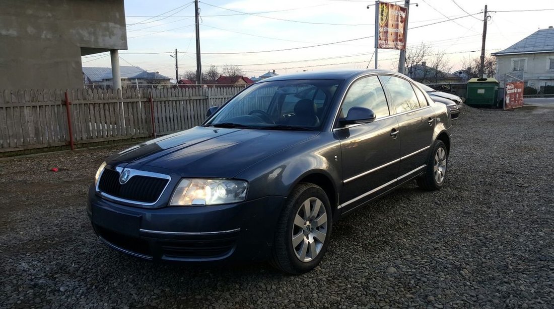 Dezmembrez Skoda Superb 2.0 TDI 140 CP cod BSS manual 6+1 an 2007