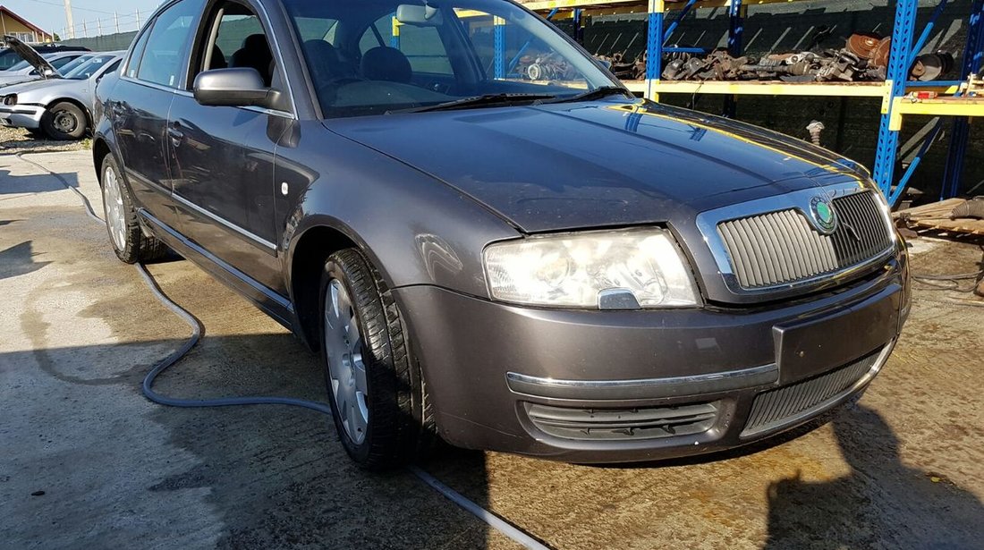 Dezmembrez Skoda Superb 2.5 TDI V6 cod BDG automata an 2006