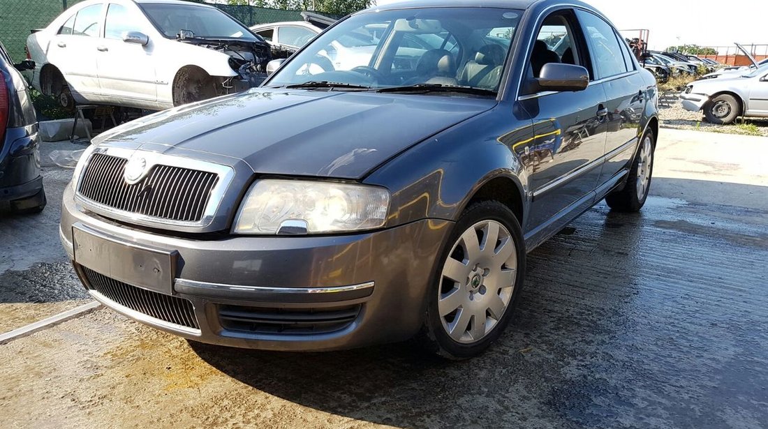 Dezmembrez Skoda Superb 2.5 TDI V6 cod BDG automata an 2006