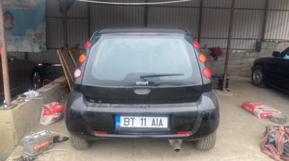 Dezmembrez Smart forfour 1.1 benzina