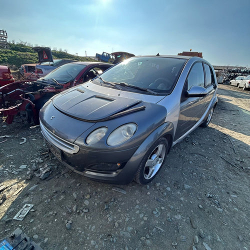 Dezmembrez Smart FORFOUR (454) 2004 - 2006 1.3 (454.031) M 135.930 ( CP: 95, KW: 70, CCM: 1332 ) Ben...