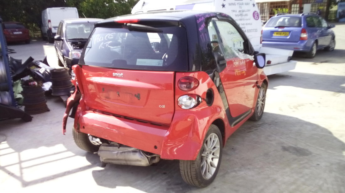 Dezmembrez Smart Fortwo 2012, 0,8 D OM660.951