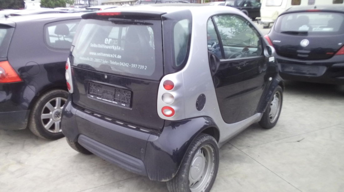 Dezmembrez Smart Fortwo, an 2001