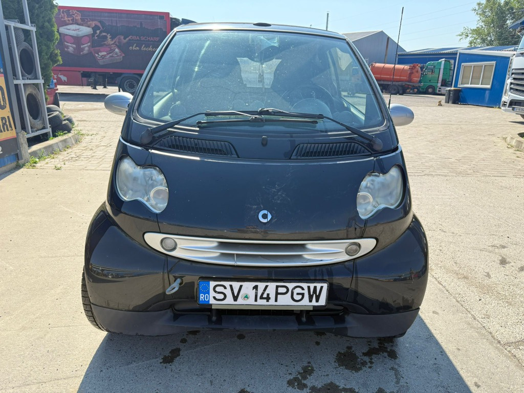 Dezmembrez Smart Fortwo Cabriolet 0.7Benzina 45KW 2000-2007