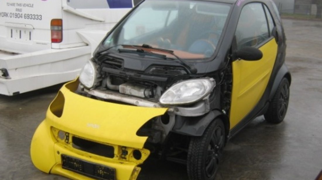 Dezmembrez Smart Fortwo din 1999, 600b,