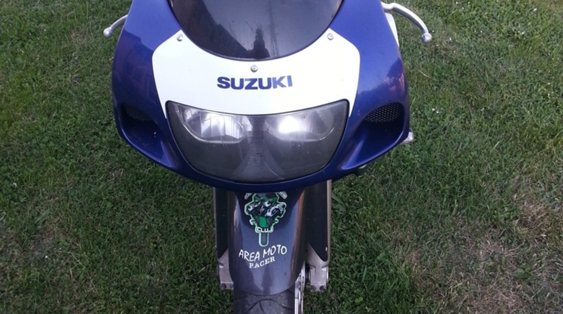 Dezmembrez Suzuki GSXR 600 Srad 1997 inmatriculat RO