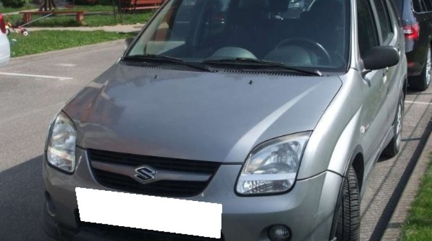 Dezmembrez SUZUKI IGNIS an 2004, 1.3i, caroserie Hatchback 4+1 usi