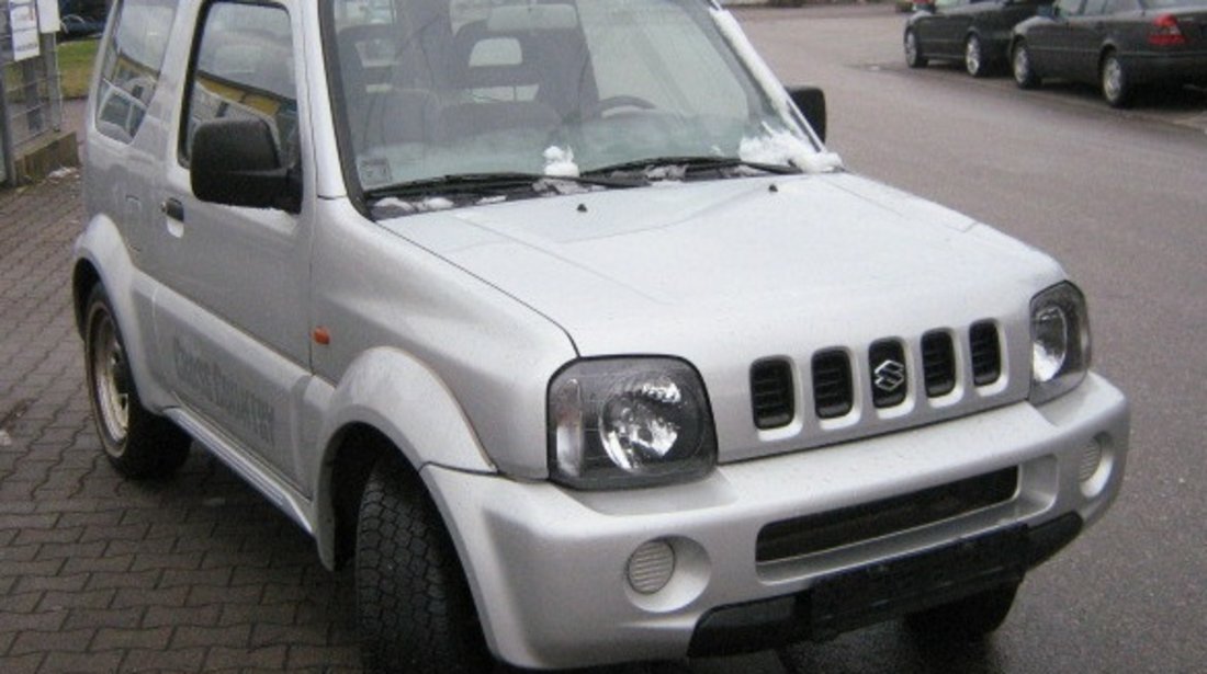 Dezmembrez Suzuki Jimny din 2001, 1.3b,