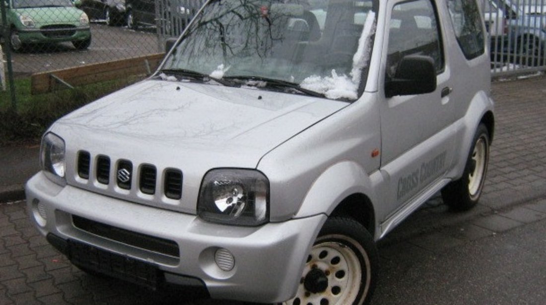 Dezmembrez Suzuki Jimny  din 2001, 1.3b,