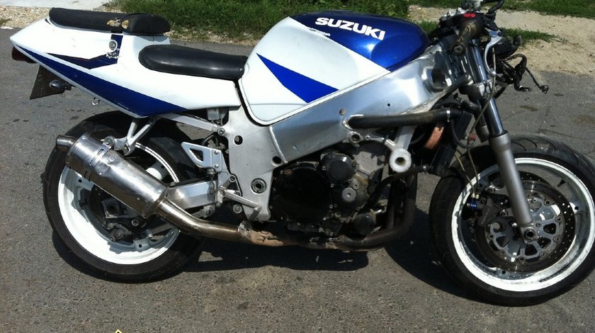 Dezmembrez Suzuki SRAD 600 din 1997