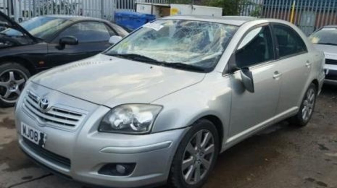 DEZMEMBREZ TOYOTA AVENSIS 2.0D