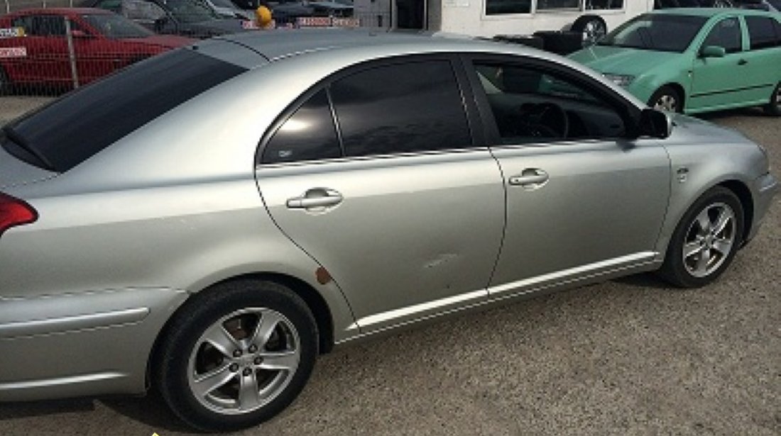 DEZMEMBREZ TOYOTA AVENSIS 2 0D4D 2004