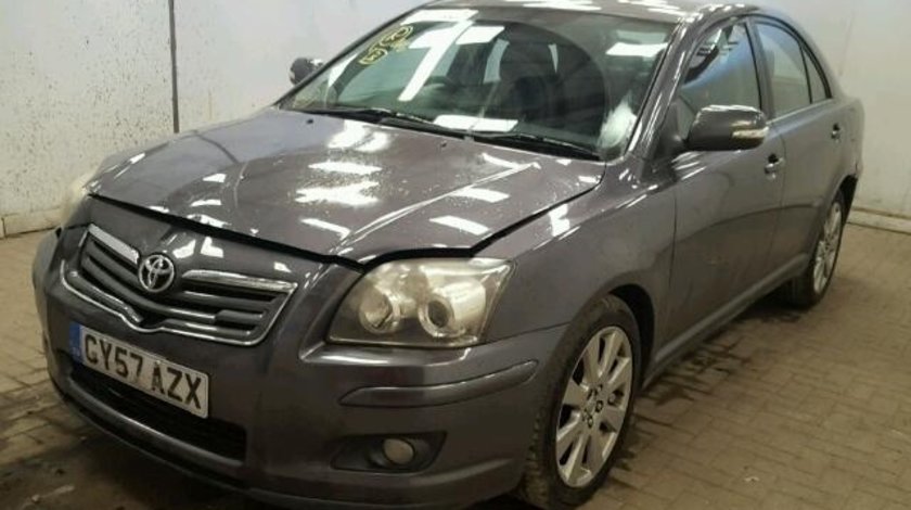 Dezmembrez Toyota Avensis 2.0diesel