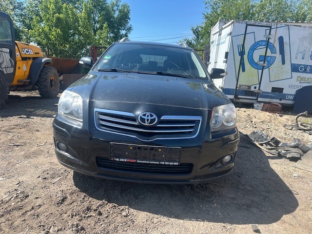 Dezmembrez Toyota Avensis T25 2.2 D-CAT 177 cp 2007