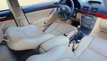Dezmembrez Toyota Avensis T25 Volan ST 2005 Interi...