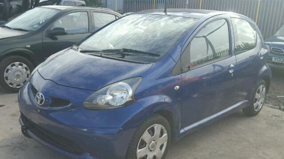 Dezmembrez TOYOTA AYGO an fabr. 2007, 1.0i