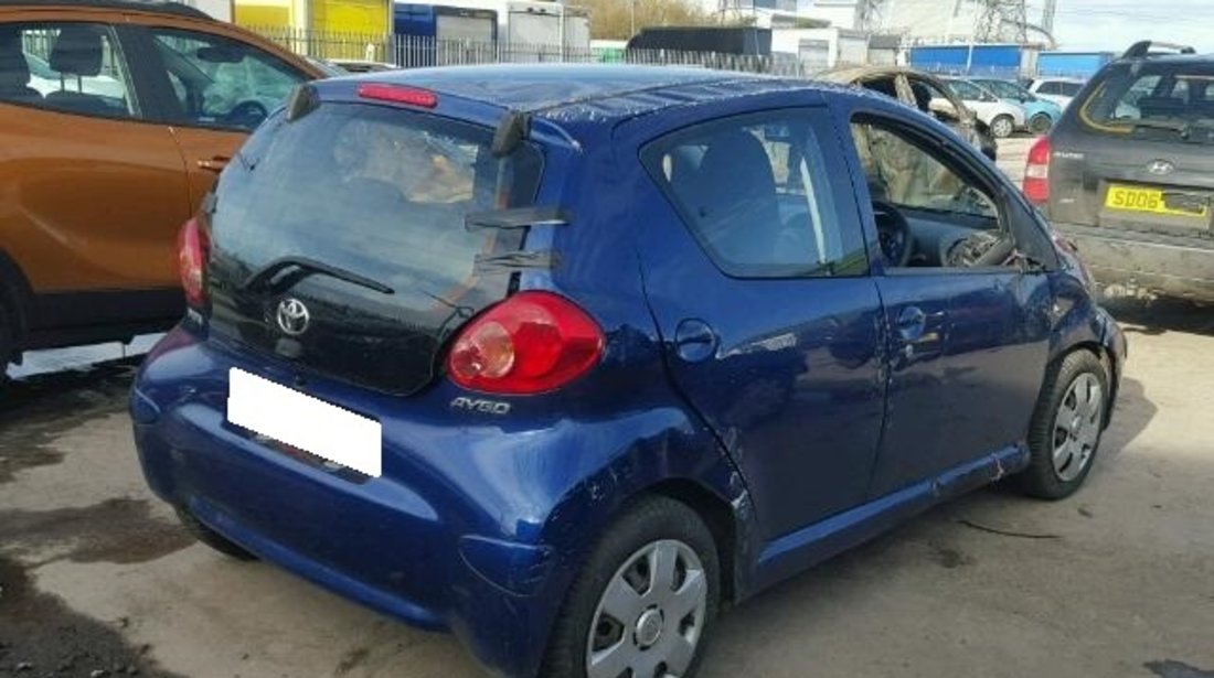 Dezmembrez TOYOTA AYGO an fabr. 2007, 1.0i