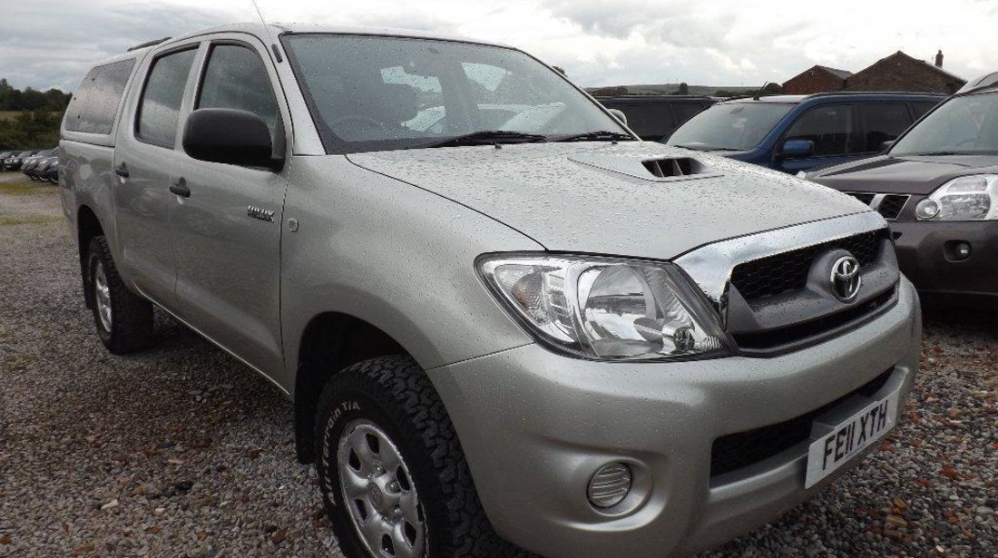 Dezmembrez Toyota HILUX 2.5D4D si 3.0D4D absolut orice piesa 2007-2013