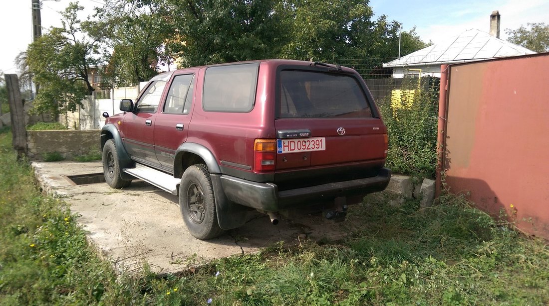 Dezmembrez Toyota hilux surf 4 RUNNER 2.4tdi 1993