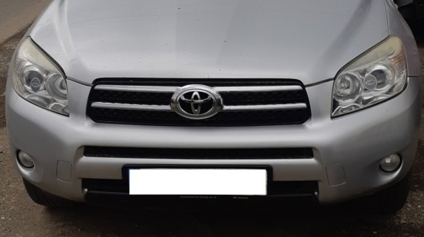 Dezmembrez Toyota Rav 4, 2.2 diesel, an 2007