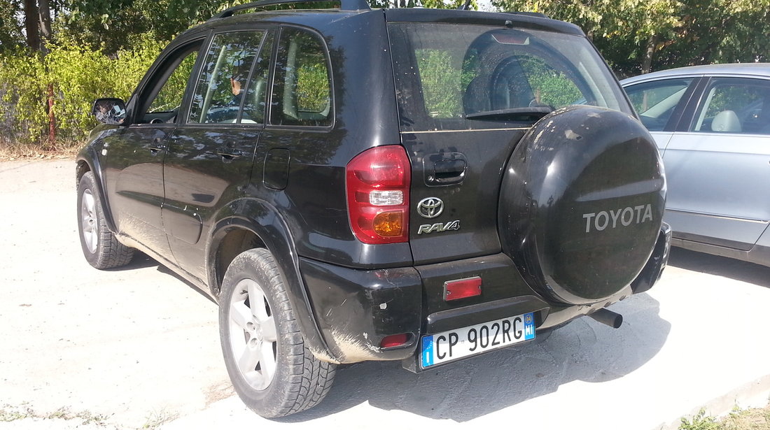 Dezmembrez Toyota RAV 4 2004 2000D4D 1CDFTV