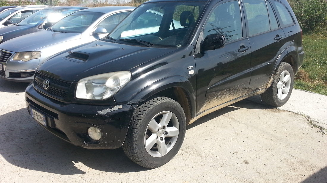 Dezmembrez Toyota RAV 4 2004 2000D4D 1CDFTV