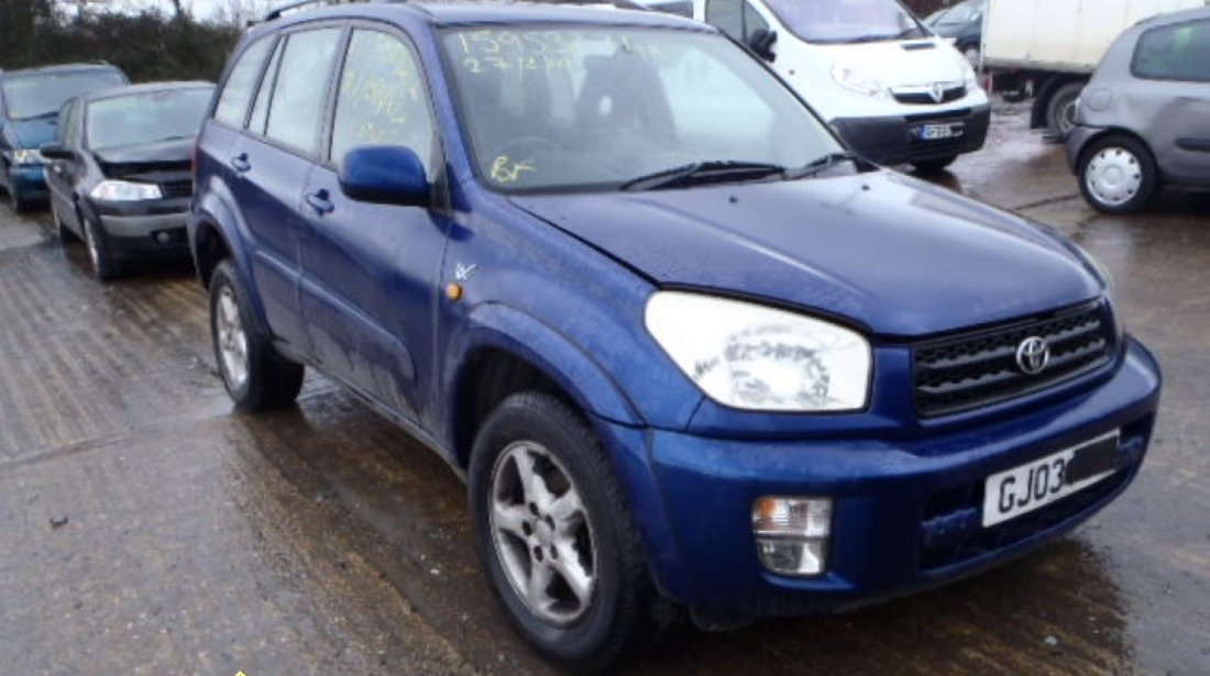 Dezmembrez Toyota Rav 4 an 2003, 2.0 benzina