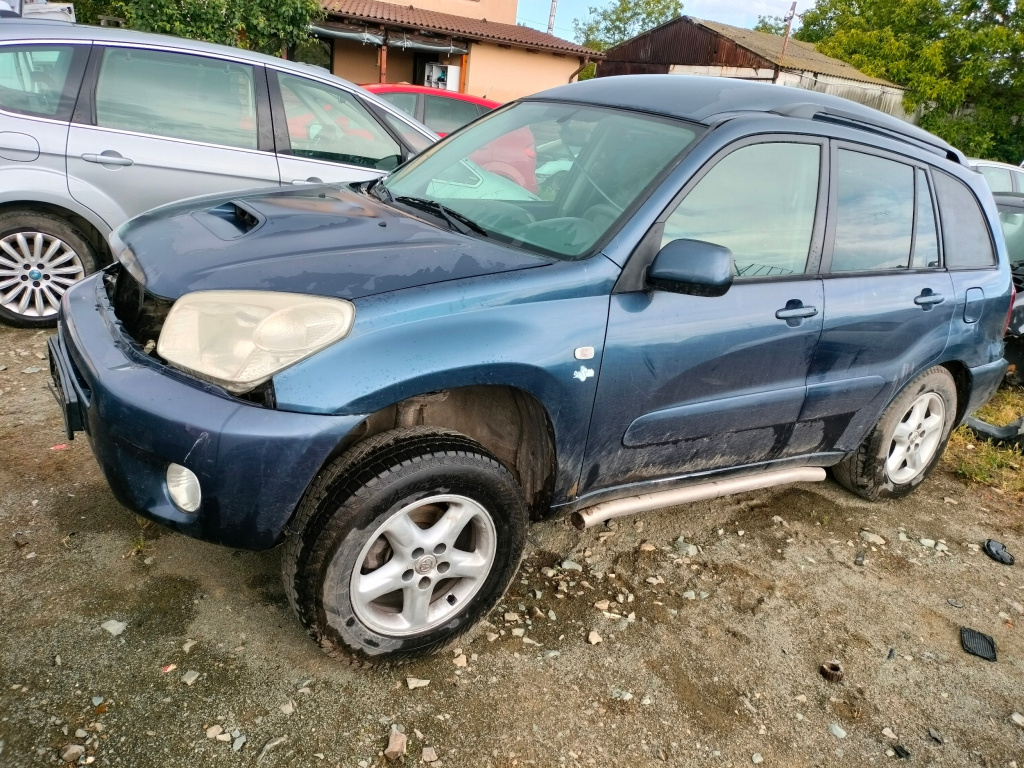 Dezmembrez Toyota RAV 4 Mk 2 2000 - 2005 2.0 D-4D 4WD 1CD-FTV ( CP: 116, KW: 85, CCM: 1995 ) Motorina