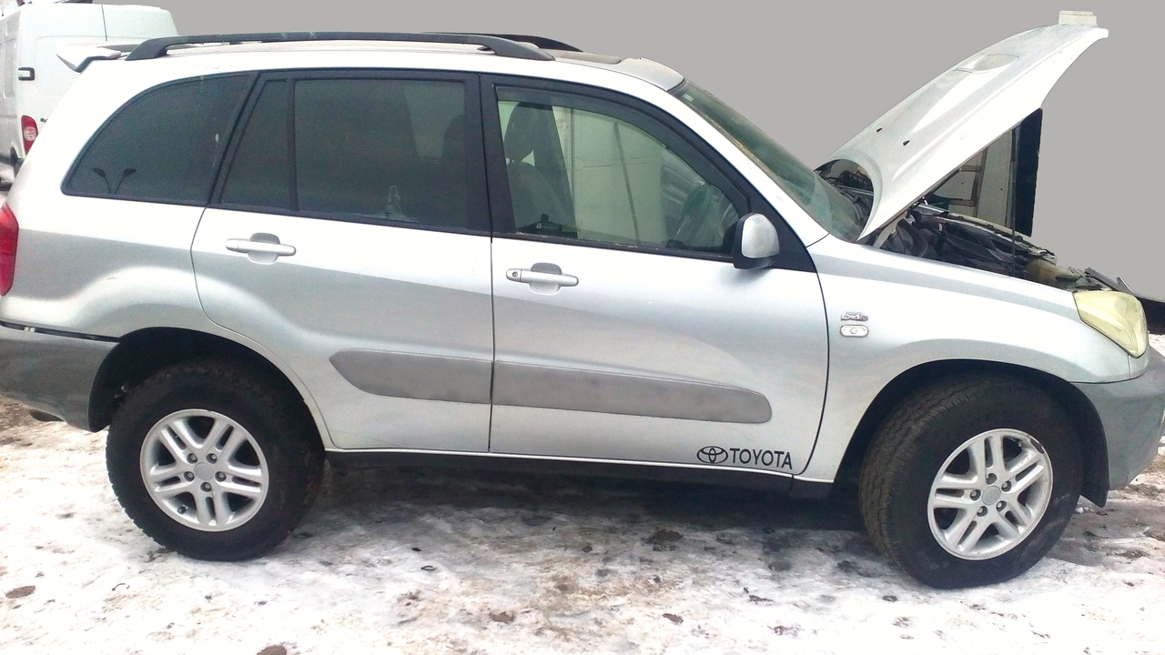 Dezmembrez Toyota Rav4 4 D4D 85KW 116P 2002 2003 2004 1CD-FTV D-4D