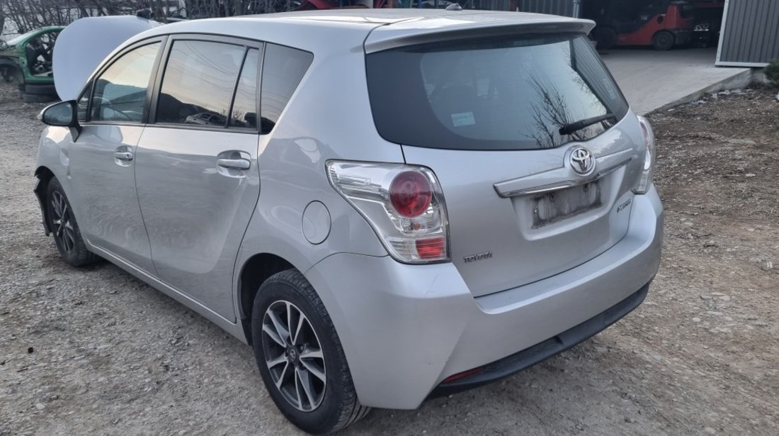 Dezmembrez Toyota Verso 2.0 d 2013 2014 2015 2016