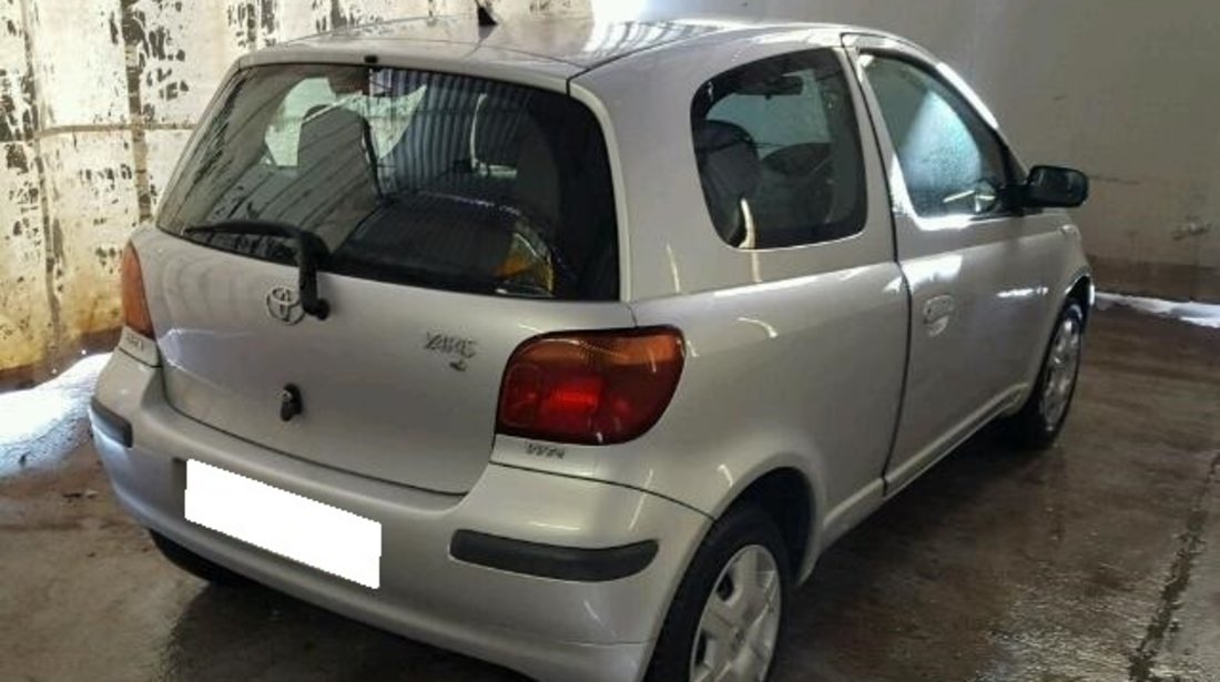 Dezmembrez TOYOTA YARIS an fabr. 2004, 1.0i