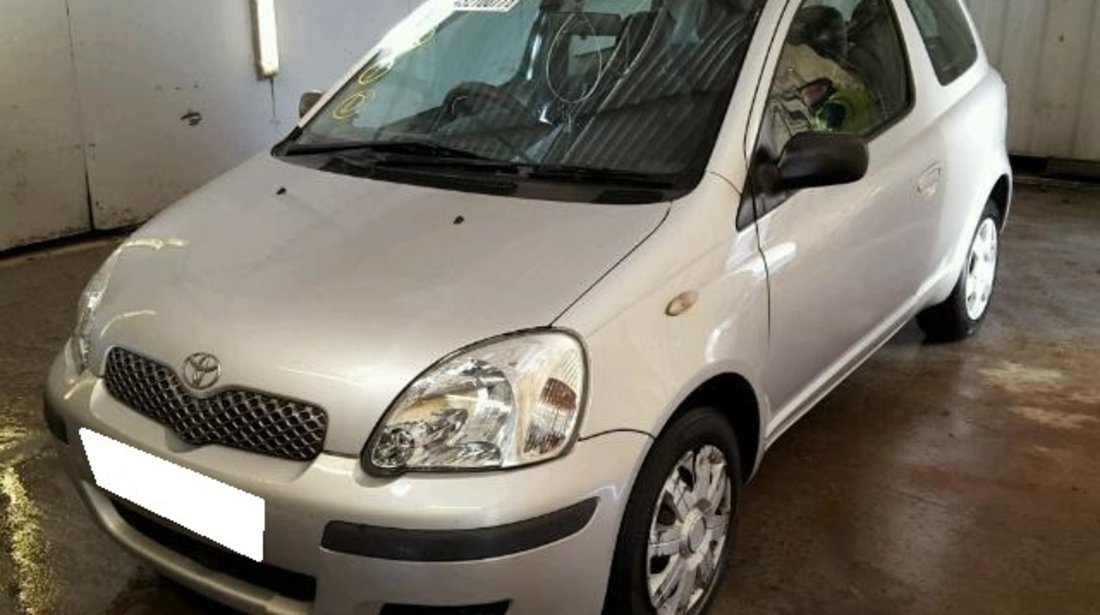 Dezmembrez TOYOTA YARIS an fabr. 2004, 1.0i