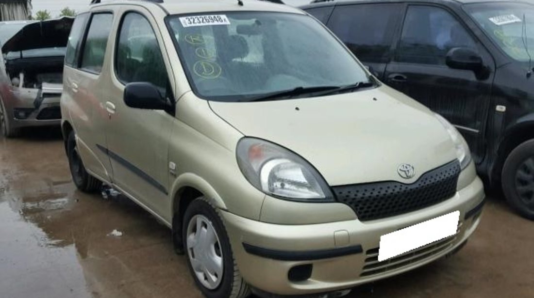 Dezmembrez TOYOTA YARIS VERSO an fabr. 2003, 1.3i