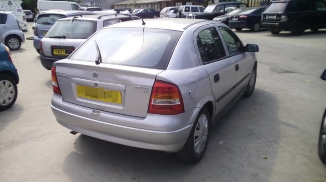 Dezmembrez Vauxhall Astra G, an 2002