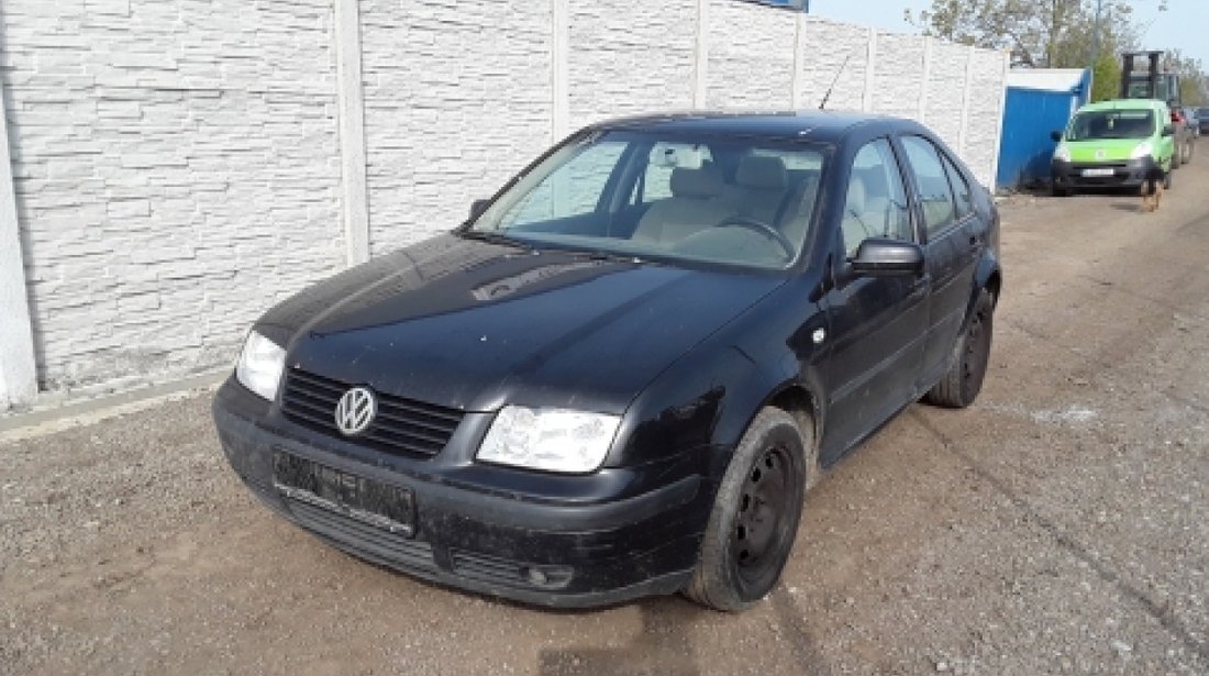 Dezmembrez Volkswagen Bora, an 2002, motorizare 1.9 TDI