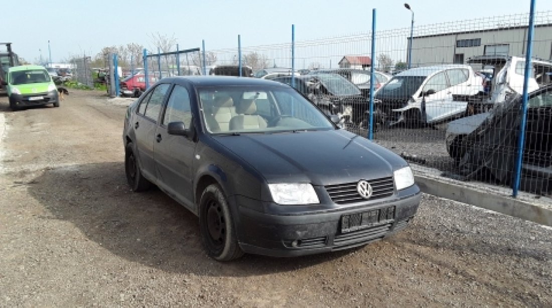 Dezmembrez Volkswagen Bora, an 2002, motorizare 1.9 TDI