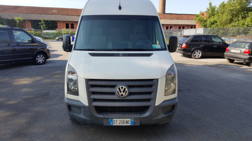 Dezmembrez Volkswagen Crafter 2.5TDI