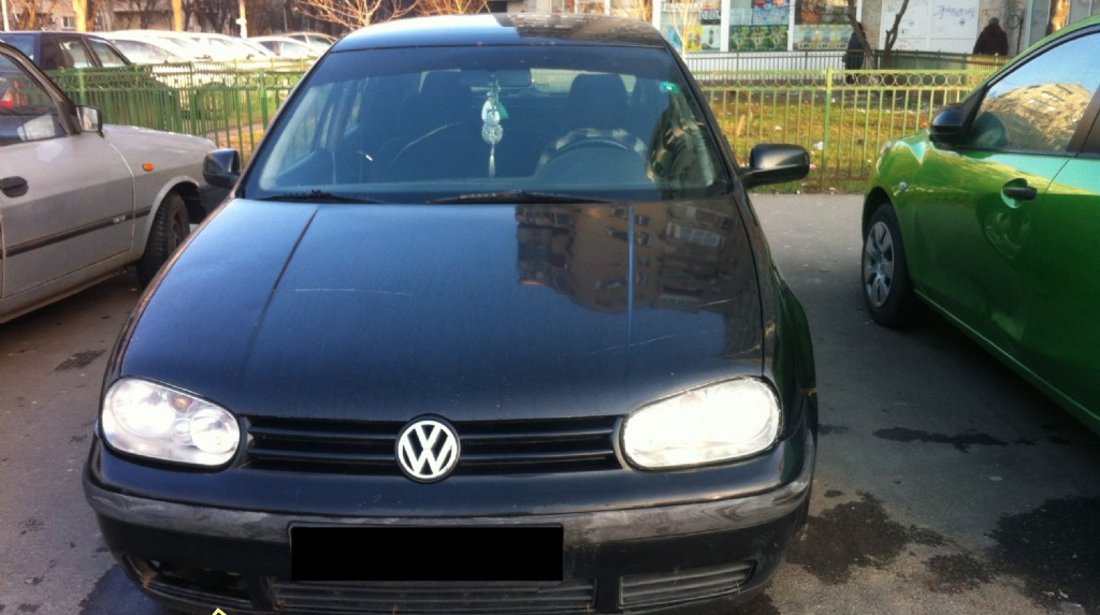 Dezmembrez volkswagen golf 4 1 9 tdi 90 cp 5 trepte