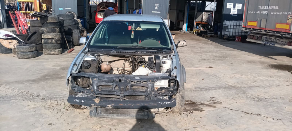Dezmembrez Volkswagen Golf 4 (1J1) [Fabr 1997-2004]