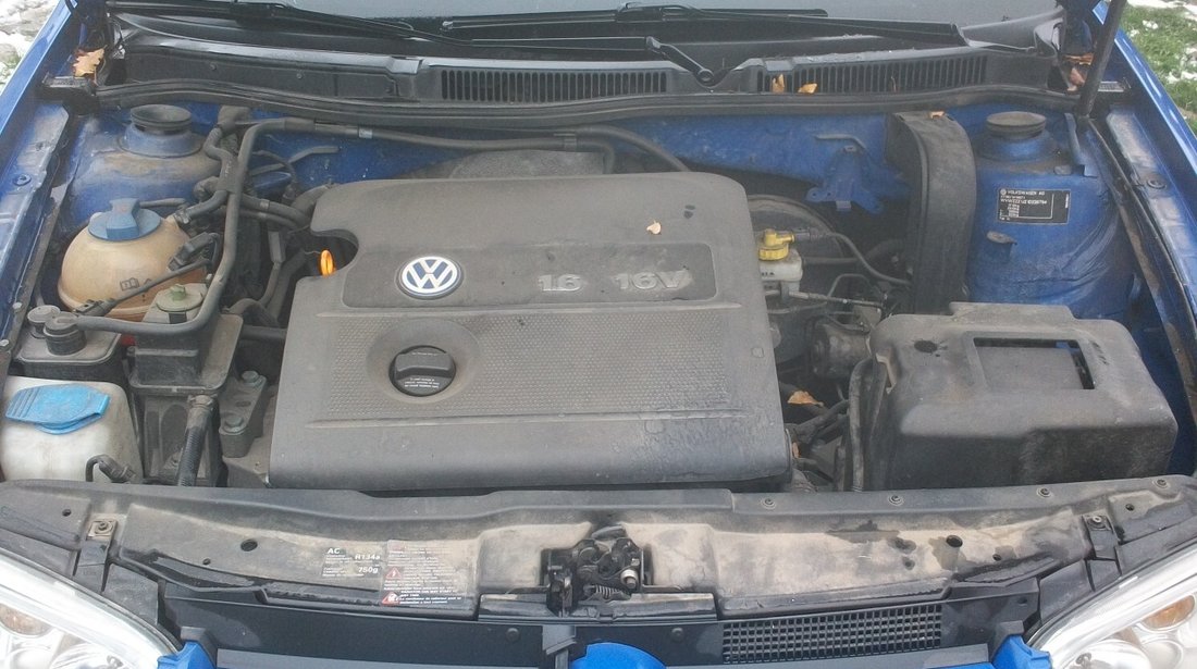 Dezmembrez Volkswagen Golf 4 motor 1.6 benzina an 2000
